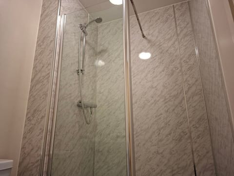 Restful Retreat in Cheltenham Apartment in Cheltenham