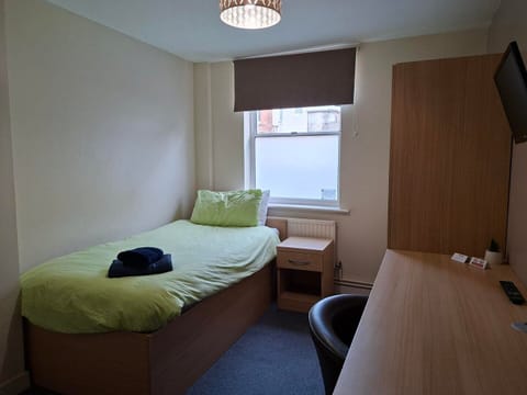 Restful Retreat in Cheltenham Apartment in Cheltenham