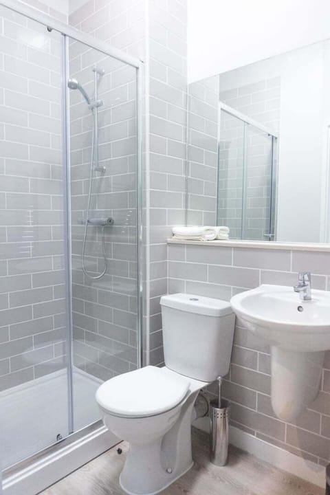 Relaxing Retreat in Cheltenham Apartment in Cheltenham