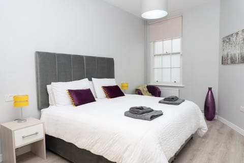 Relaxing Retreat in Cheltenham Apartment in Cheltenham