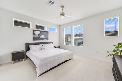 Spacious 2BR + Flex Room Home | Near Tech Campuses House in Pflugerville