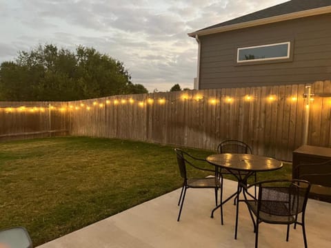 Spacious 2BR + Flex Room Home | Near Tech Campuses House in Pflugerville