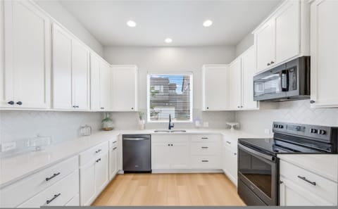 Spacious 2BR + Flex Room Home | Near Tech Campuses House in Pflugerville