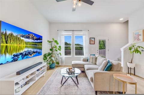 Spacious 2BR + Flex Room Home | Near Tech Campuses House in Pflugerville