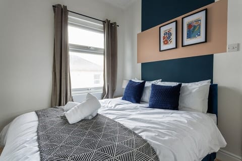 Stylish & comfy 3 bed house House in England