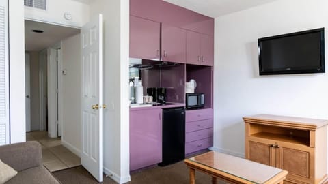 Enjoy convenient snacks and drinks with an in-room kitchenette setup