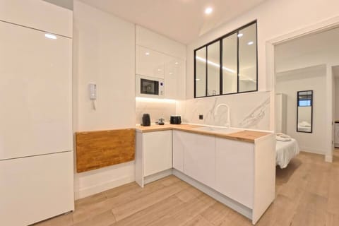 Apartamento a estrenar en La Latina · Muy luminoso Apartment in Madrid