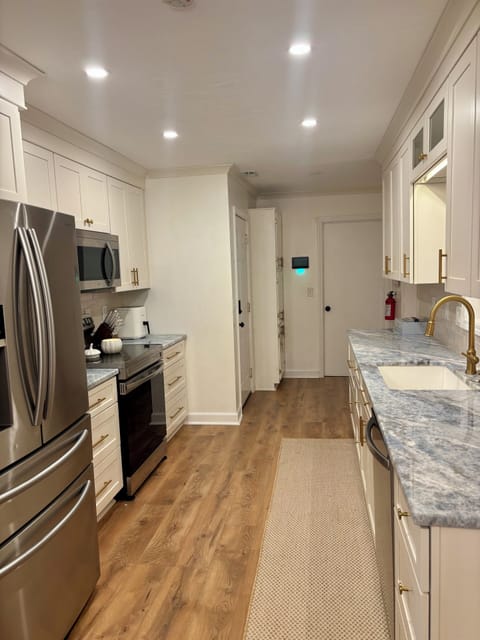 Masters rental, 4 bedroom 2 full baths House in North Augusta