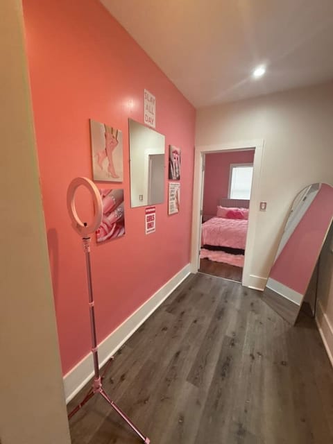 Spacious 3BR Near Downtown Detroit House in Detroit