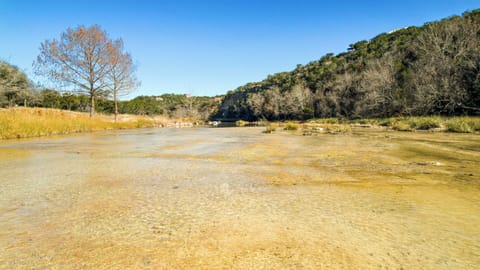 Incredible retreat on the Guadalupe River House in Rio Grande