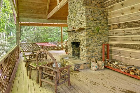 Covered Porch | Outdoor Fireplace I Forest Views