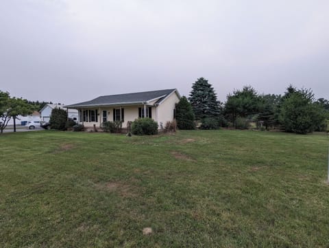 Well-Appointed Ranch Gateway to the Beaches & 2 minutes to the DE Turf Complex House in Sussex County