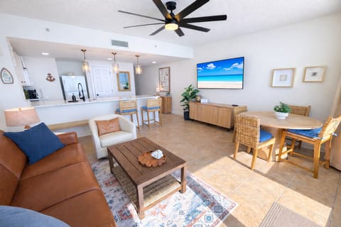 Modern and cozy living room