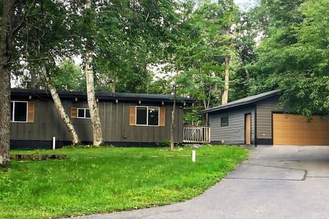 Think Spring - 2026! House in Breezy Point