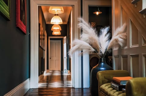 ST ANNE'S MANOR, pet friendly, luxury holiday cottage in Torquay Cottage in Torquay