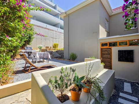 Green Point 3 Bedroom with Ensuites & Braai (35699)
