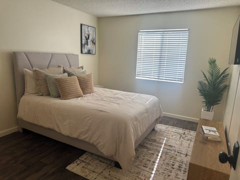 Private Comfy Home near ASU & PHX Airport Apartment in Tempe