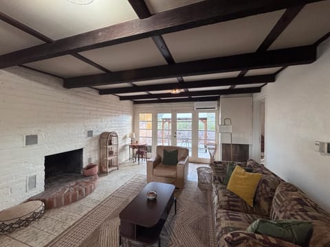 Desert Serenity Private Patio Mountain View 1BR Apartment in Tucson Estates