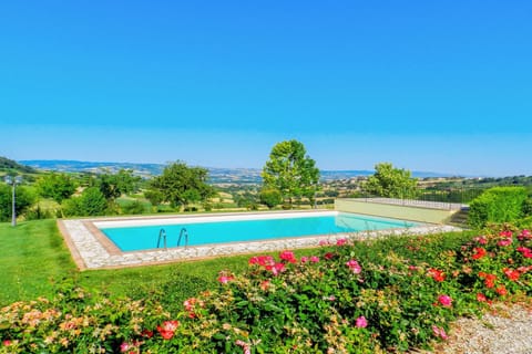 Spacious villa with private pool and panoramic views of the Umbrian hills, just 15 minutes from Todi Villa in Umbria