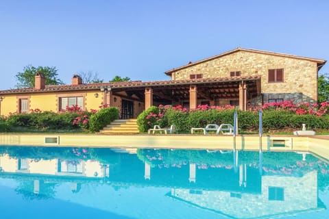 Spacious villa with private pool and panoramic views of the Umbrian hills, just 15 minutes from Todi Villa in Umbria