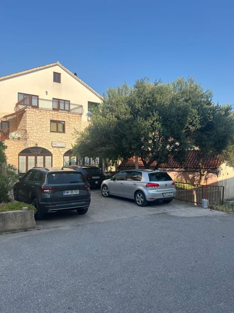 Apartments Mišo (10287-A5) - Orebic Apartment in Dubrovnik-Neretva County