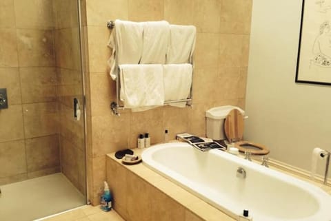 Beautiful central Edinburgh town house in the heart of the city. House in Edinburgh