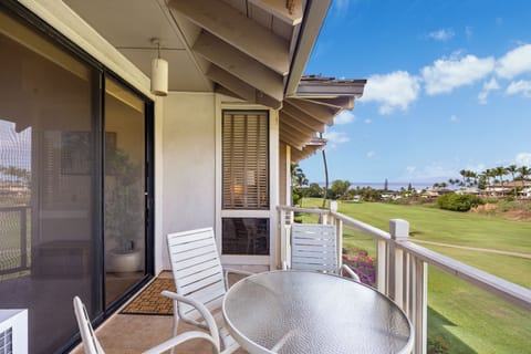 Peaceful Golf Course Retreat with Partial Ocean Views-Wailea Grand Champions #78 Apartment in Wailea