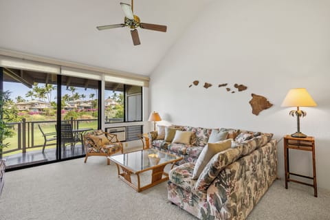 Peaceful Golf Course Retreat with Partial Ocean Views-Wailea Grand Champions #78 Apartment in Wailea