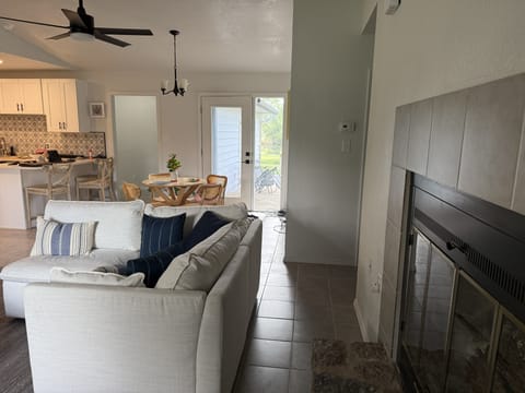 Home in Horseshoe Bay with lots of room to park House in Lake Lyndon B Johnson