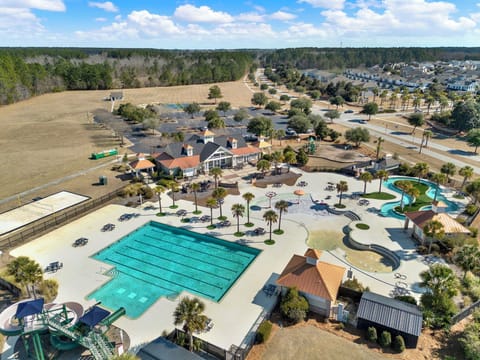 5kings Pool pickle-ball 100"TV + PS5 fishing pond House in Port Wentworth