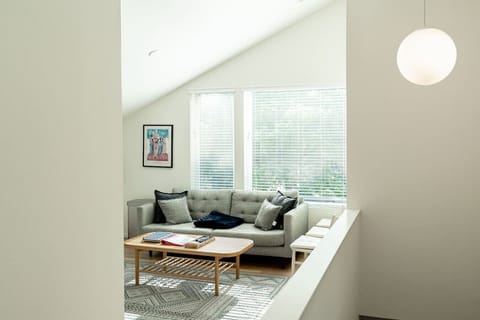 Level up! Sunny lounging here, dual en-suites just to the right.