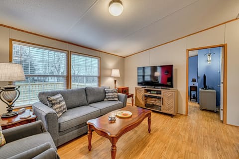 Bronston Vacation Rental | 3BR | 2BA | 1,000 Sq Ft