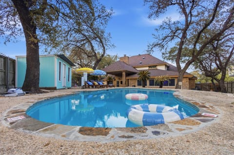 Sun, fun, and floaty vibes.