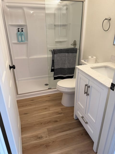 Bee Kind at the Beach — Cottage close to it all Cottage in Alabama