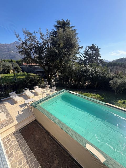Casa panoramica con piscina House in Camaiore