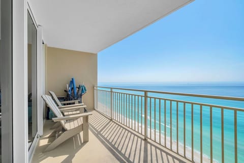 Emerald Beach 1928 balcony