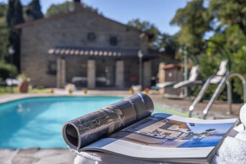 Farmhouse in the woods with a dip in the pool House in Umbria