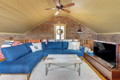 Madison Vacation Rental | Studio | 1BA | 1,000 Sq Ft