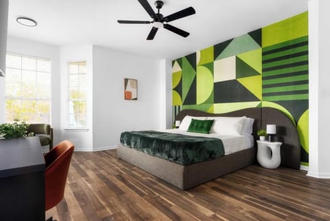 Luxury 7BR Pool, Hot Tub & 4 Car Parking House in Pflugerville