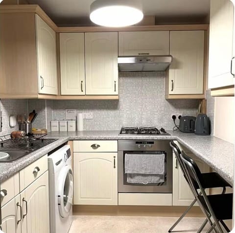 3 Bed Home - Exeter (New photos coming soon!) House in Exeter