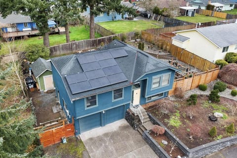 The Federal Way Modern Retreat - 4Bd 3Bath Near Airport & Redondo Beach House in Federal Way