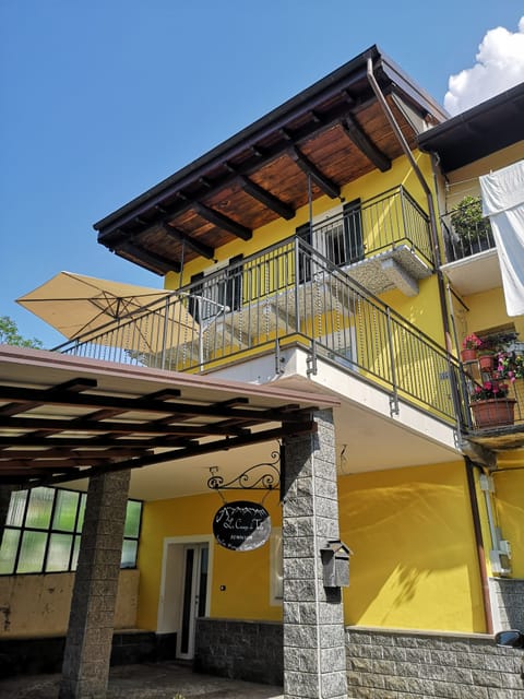 Tati's Little House, Lake Mergozzo and Valgrande Park Cottage in Canton of Ticino