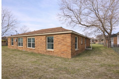 Home centrally located in Gatesville House in Rio Grande