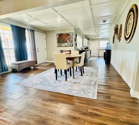 Home centrally located in Gatesville House in Rio Grande