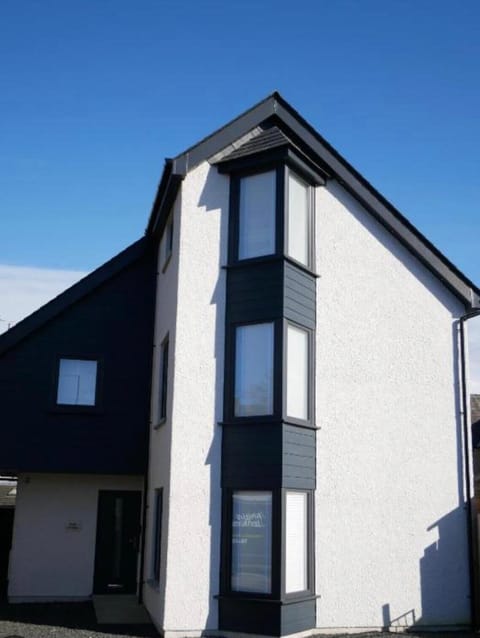 Scandic House, Flat 1 Apartment in England