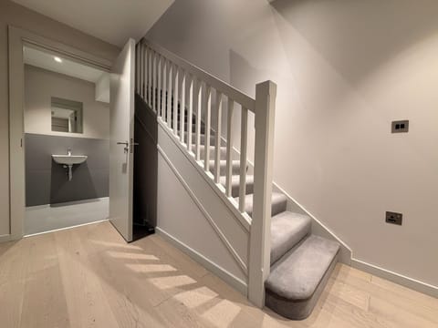 Scandic House, Flat 1 Apartment in England