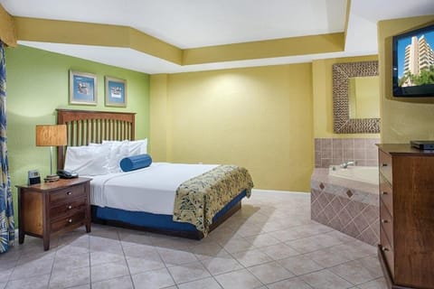 Relaxing 1-bedroom resort the WorldM Santa Barbara in fabulous Pompano Beach Resort in Pompano Beach