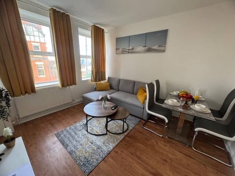 Charity Suite | Modern 1BR • Sleeps 4 • Wi-Fi Apartment in Barry