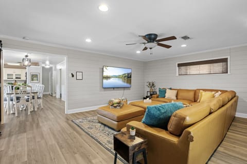 4 bedroom + game room with shuffleboard House in Belton