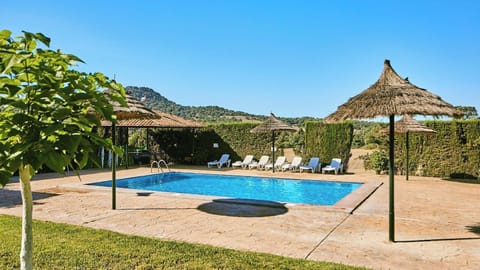 Cortijo Barrera El Bosque by Ruralidays